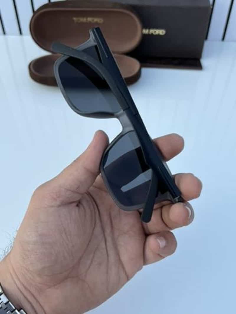 tomford 555 grey