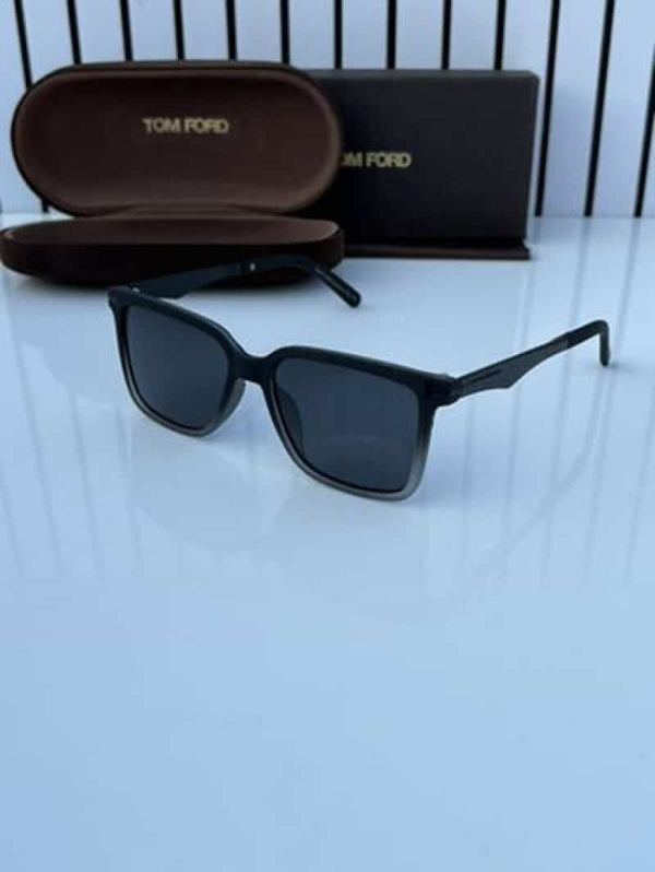 tomford 555 black white