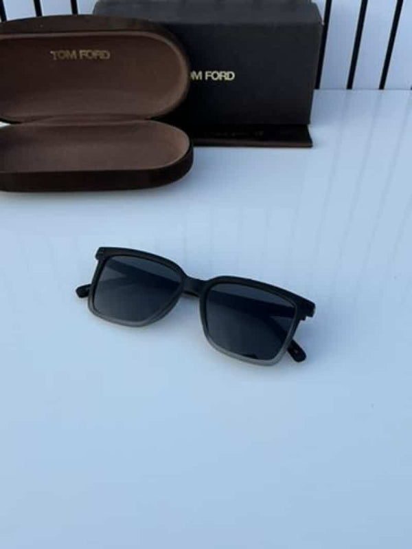 tomford 555 black white