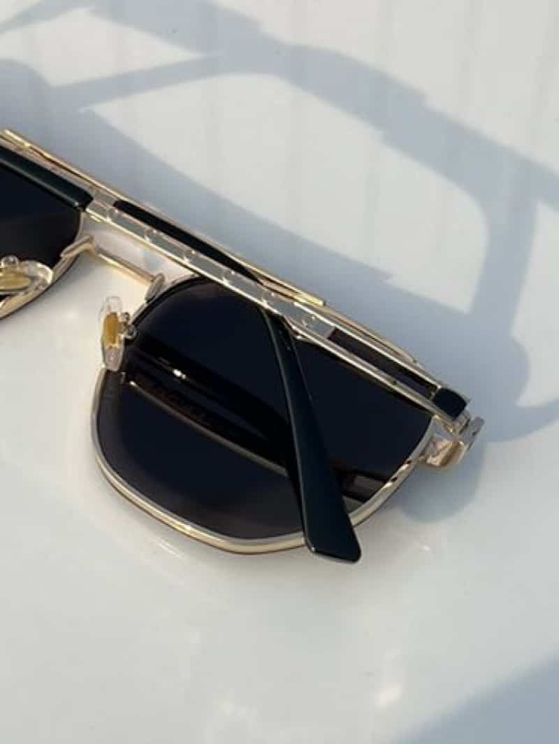 cartier_152 gold black Secondary image