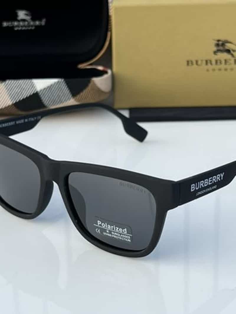 Burberry_4293_black Main image