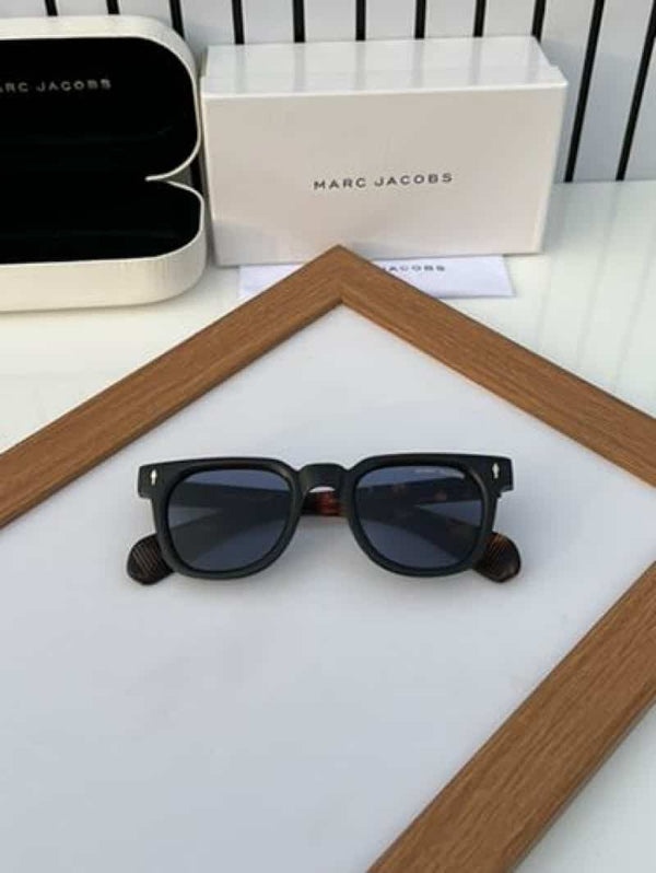 marc jacobs 30 blue tiger