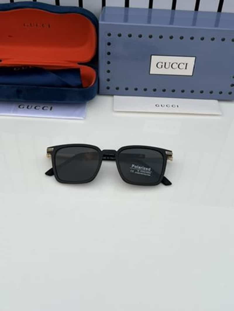 gucci_1086 black gold