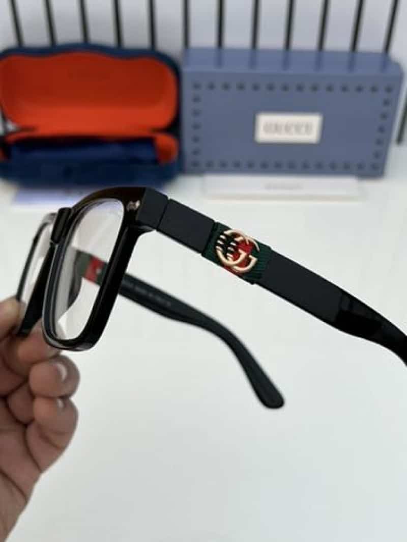 gucci_1390 black plano