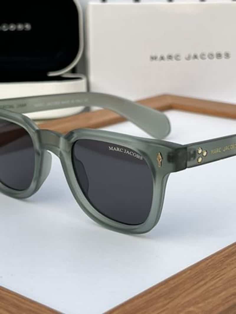 Marc jacobs 30 green black