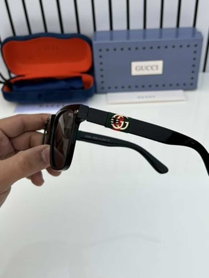 gucci_1390 glossy black