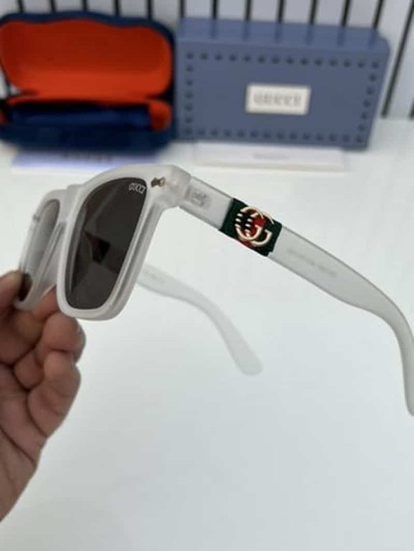 gucci_1390 white black