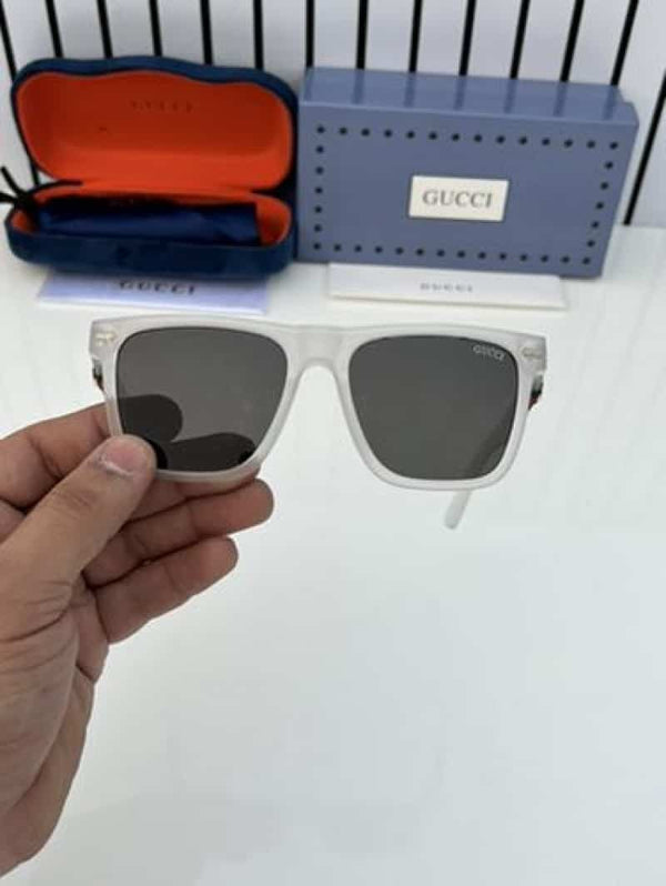 gucci_1390 white black