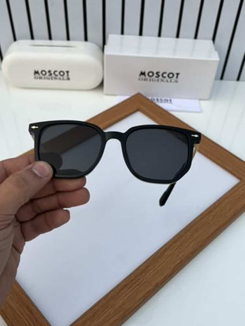 moscot 41 black gold