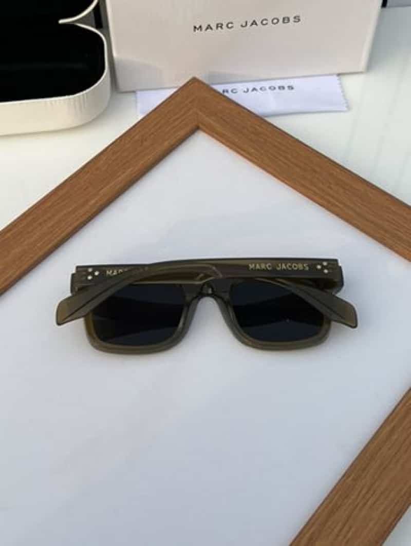 Marc jacobs 32 green black