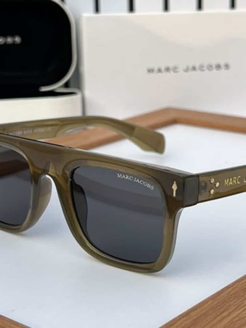 Marc jacobs 32 green black