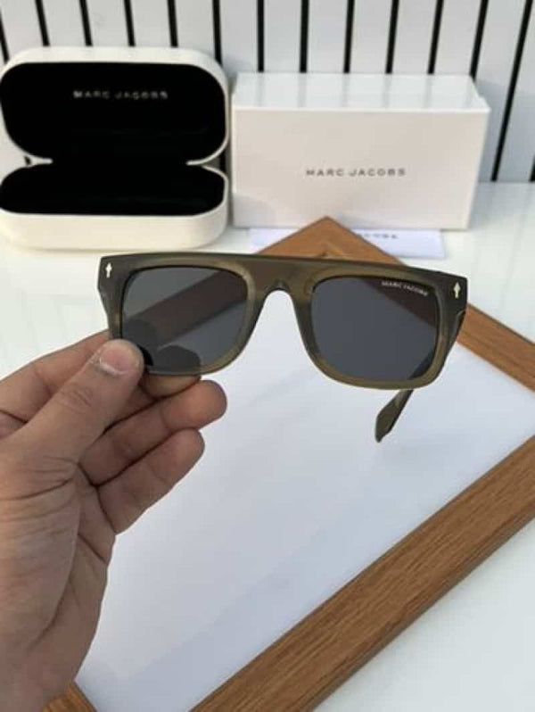 Marc jacobs 32 green black