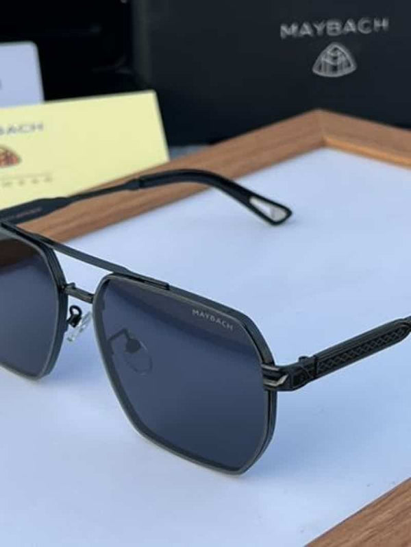 maybach 2537 black