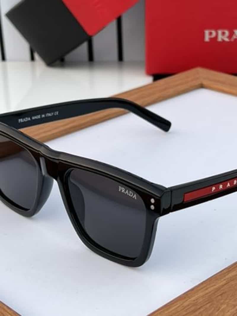 Prada_3835 black