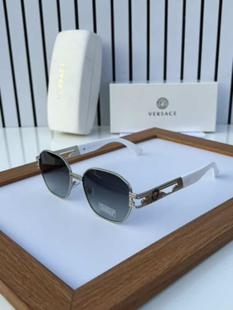 Versace 7168 silver green Main image