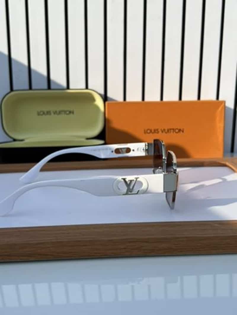 Louis vuitton 3227 silver black