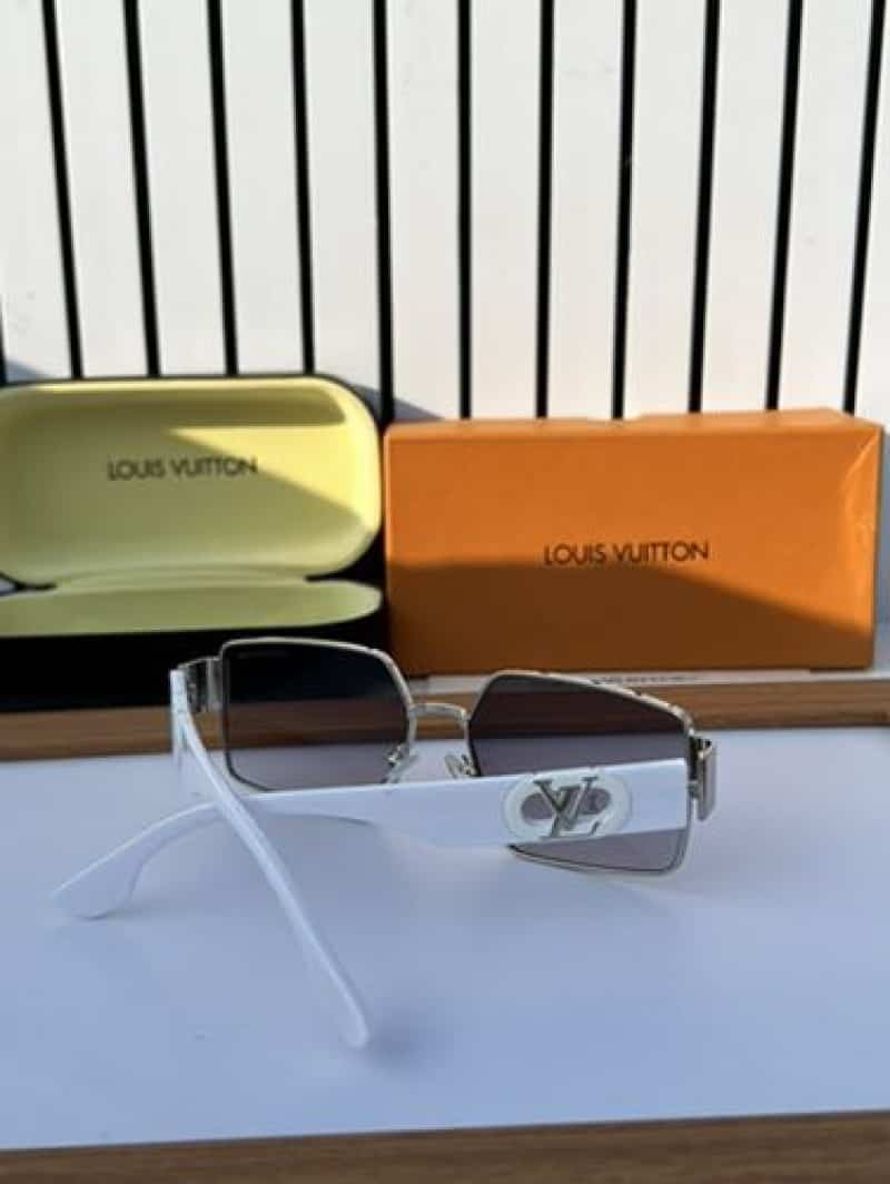 Louis vuitton 3227 silver black