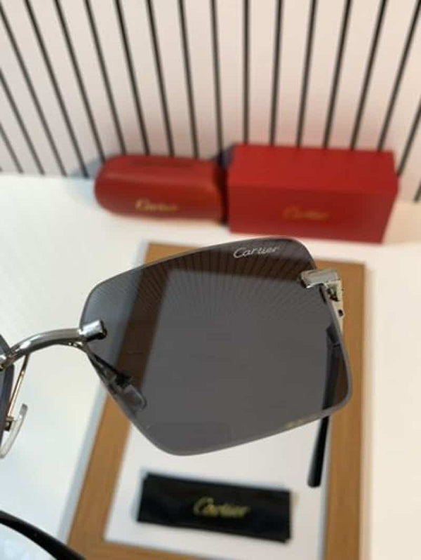 8814 silver black