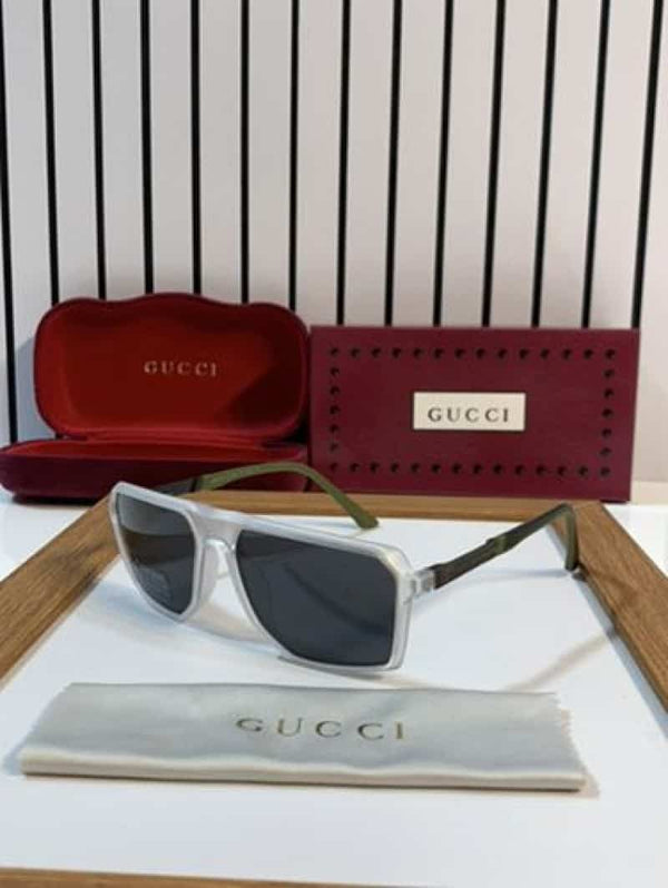 Gucci_91127 white black