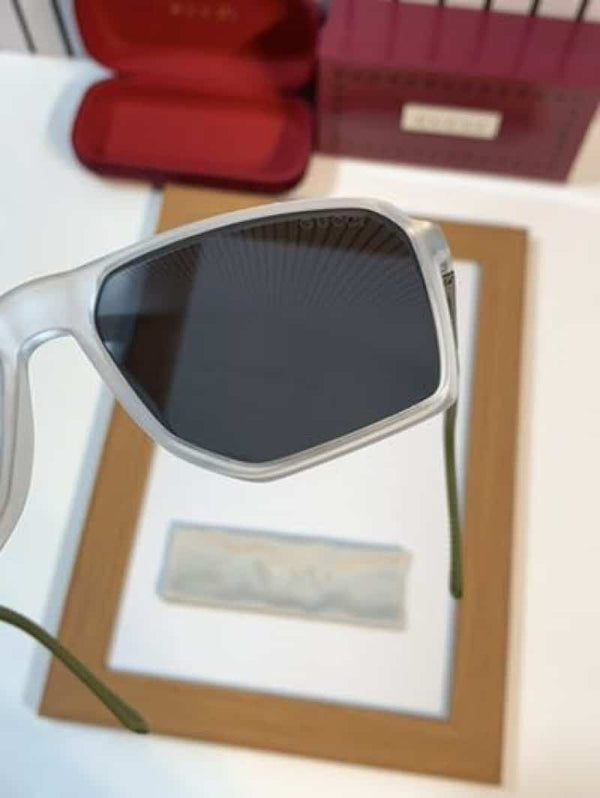 Gucci_91127 white black