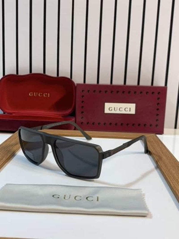 Gucci_91127_grey