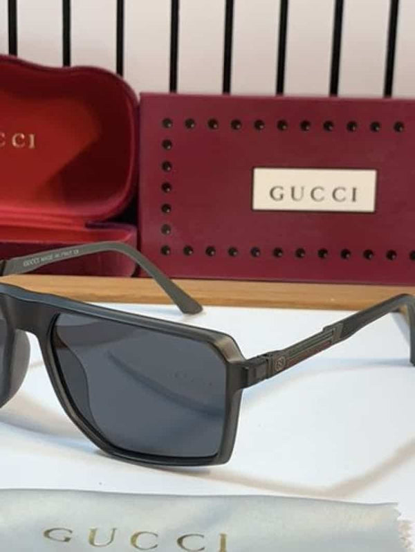 Gucci_91127_grey