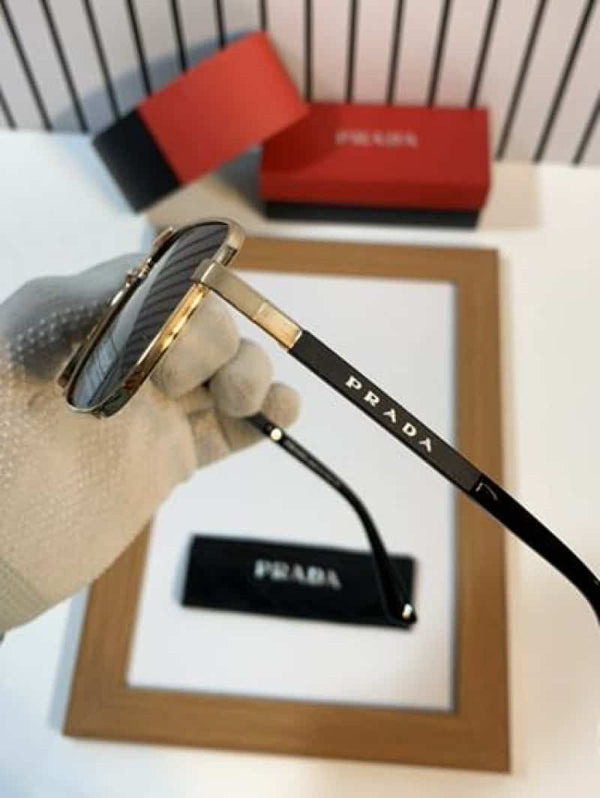 Prada_131 gold black