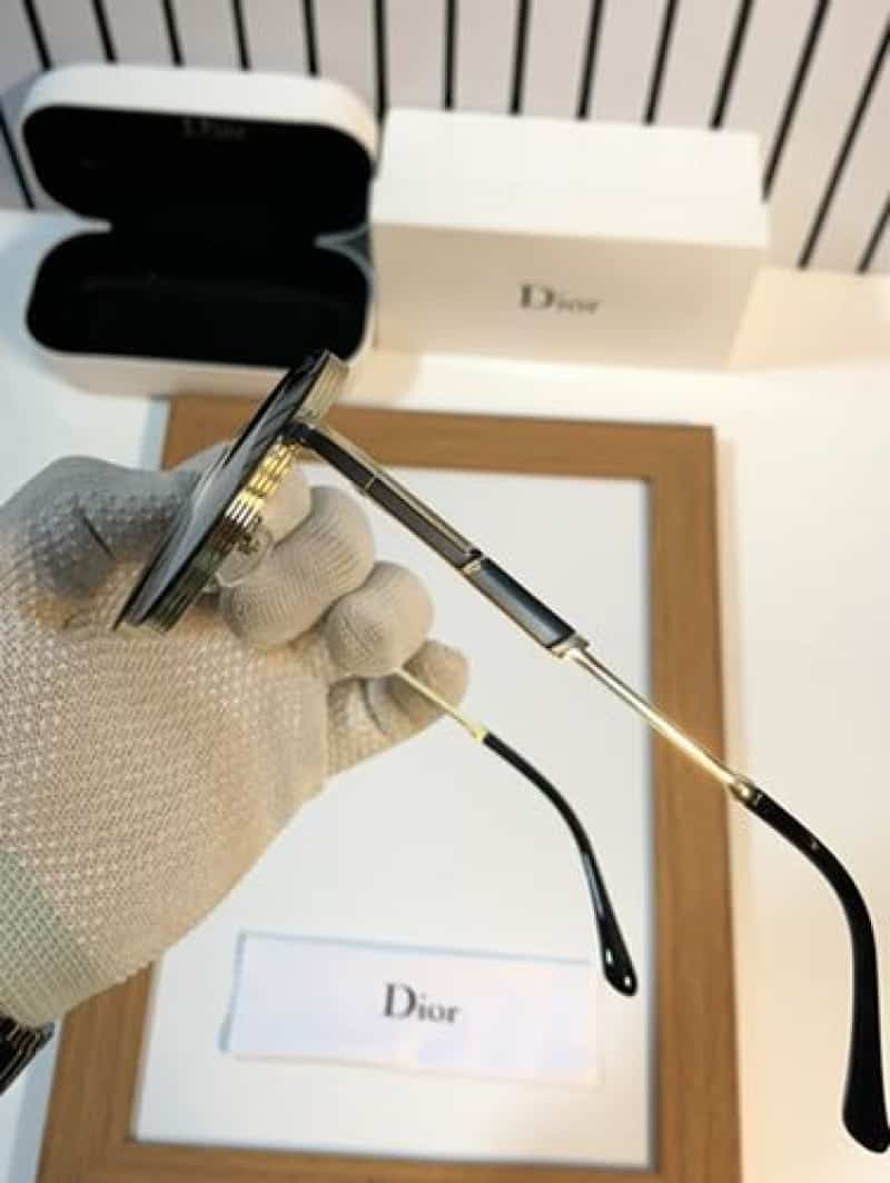 Dior_2028 gold black