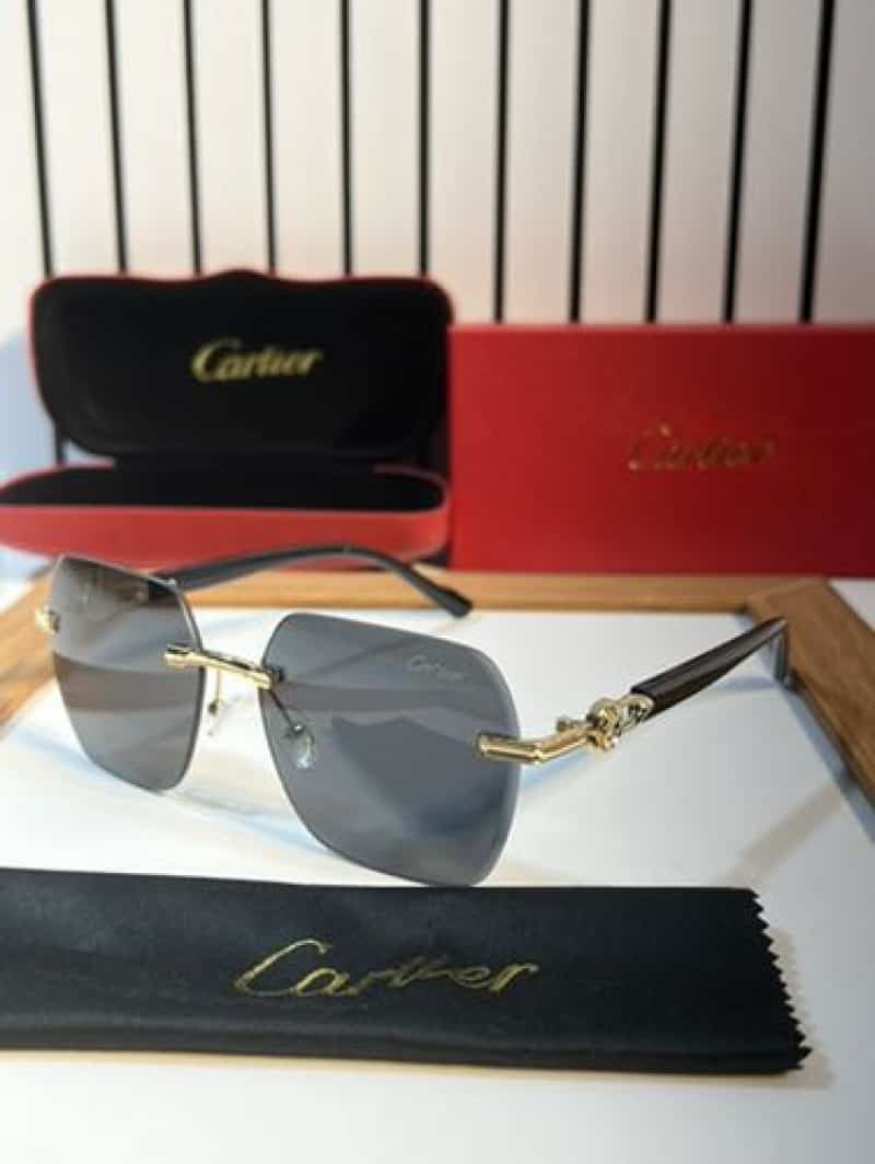 cartier_8817_gold_black Main image