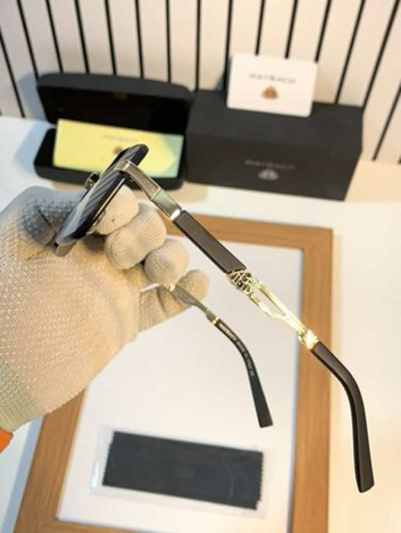 Maybach 55 gold black