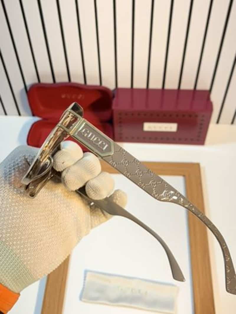 Gucci_5517 peach brown