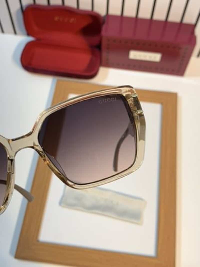 Gucci_5517 peach brown