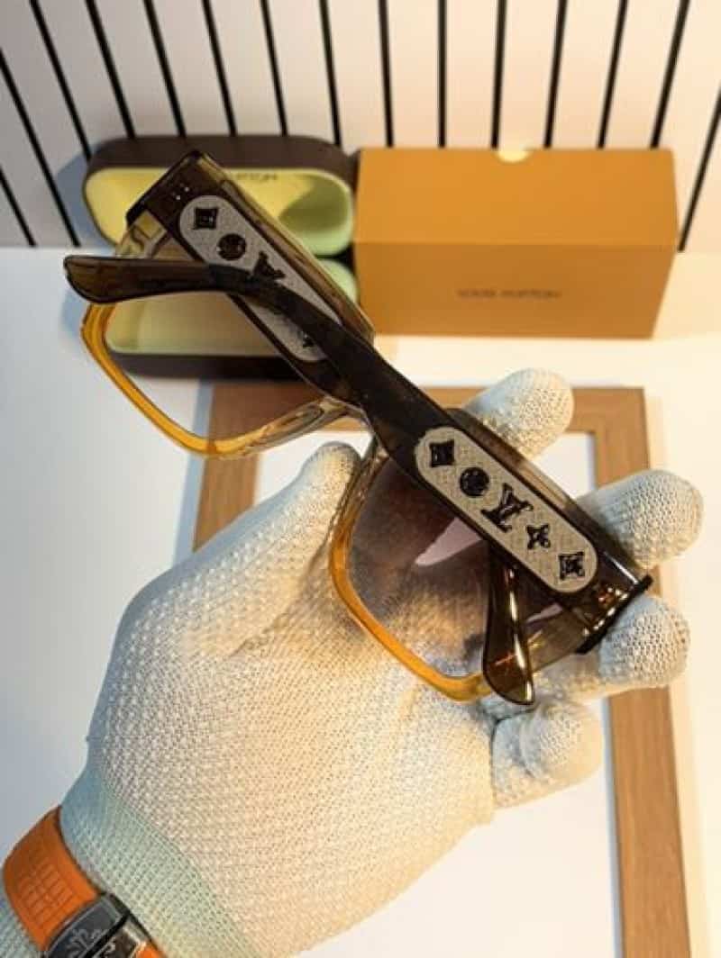 Louis vuitton 1336 brown