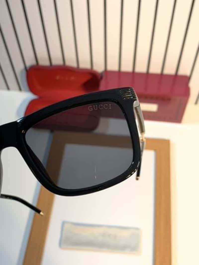 gucci_5333 black gold