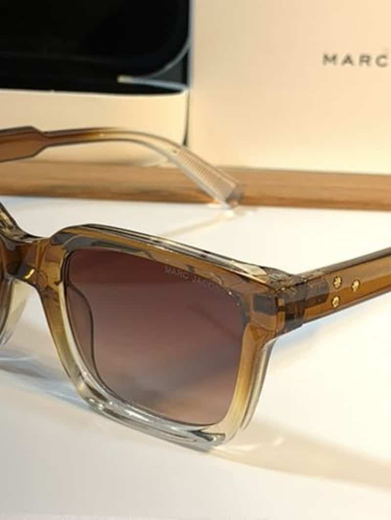 Marc jacobs 11 brown shaded