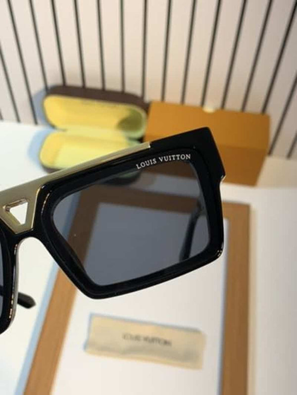 louis vuitton 1984 black gold