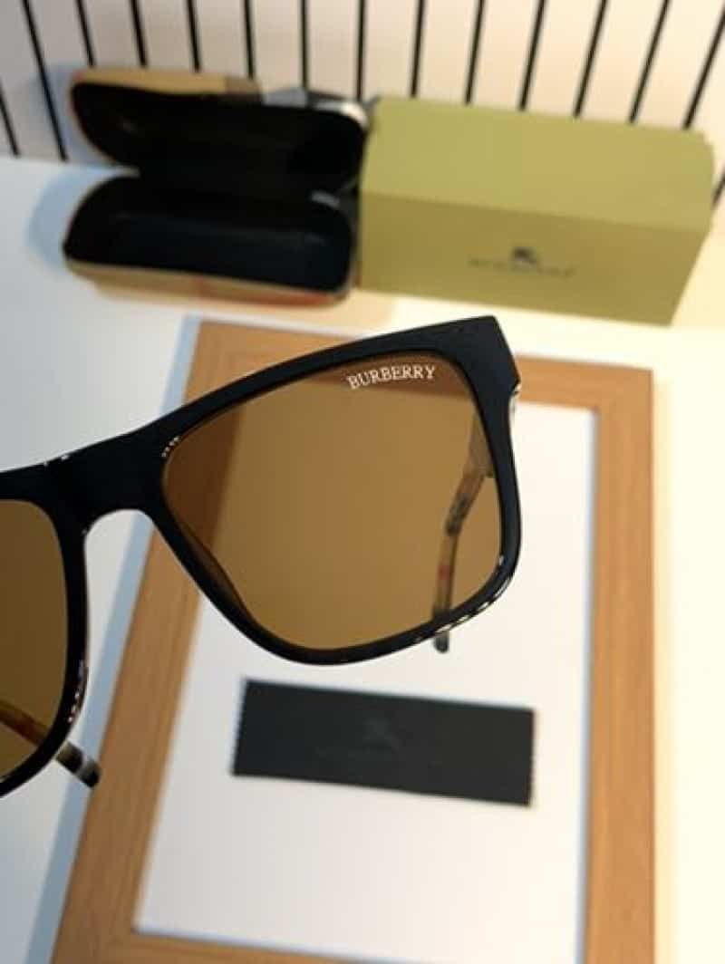 Burberry 4395 brown
