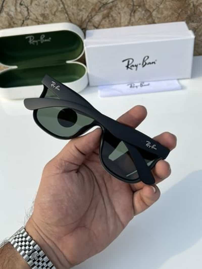 Rayban 650 black green