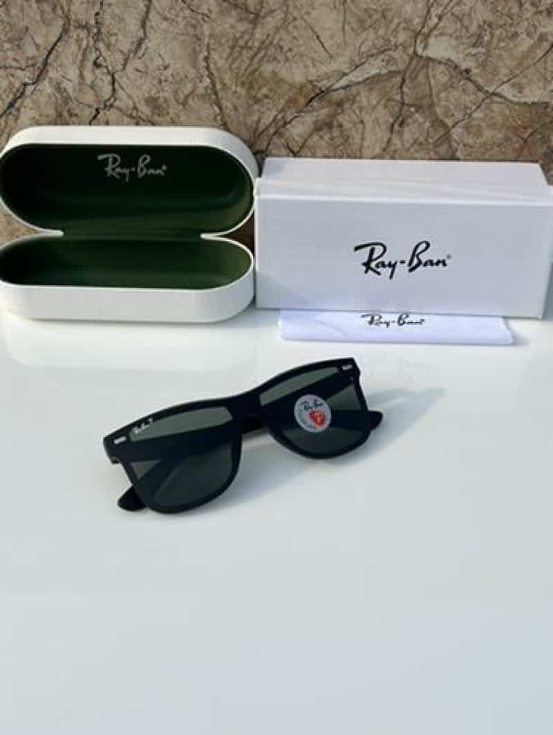 Rayban 650 black green