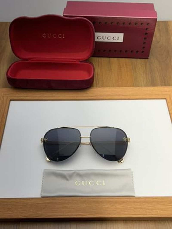 gucci_15940_gold_black