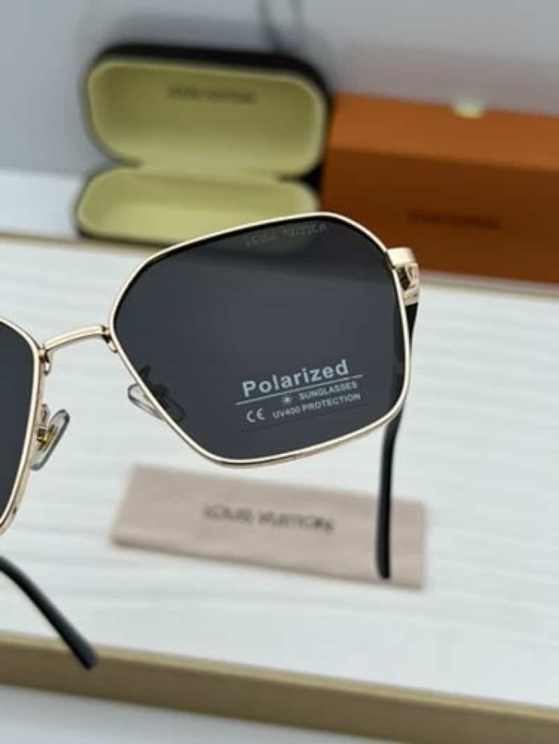 Louis vuitton 22271 gold black
