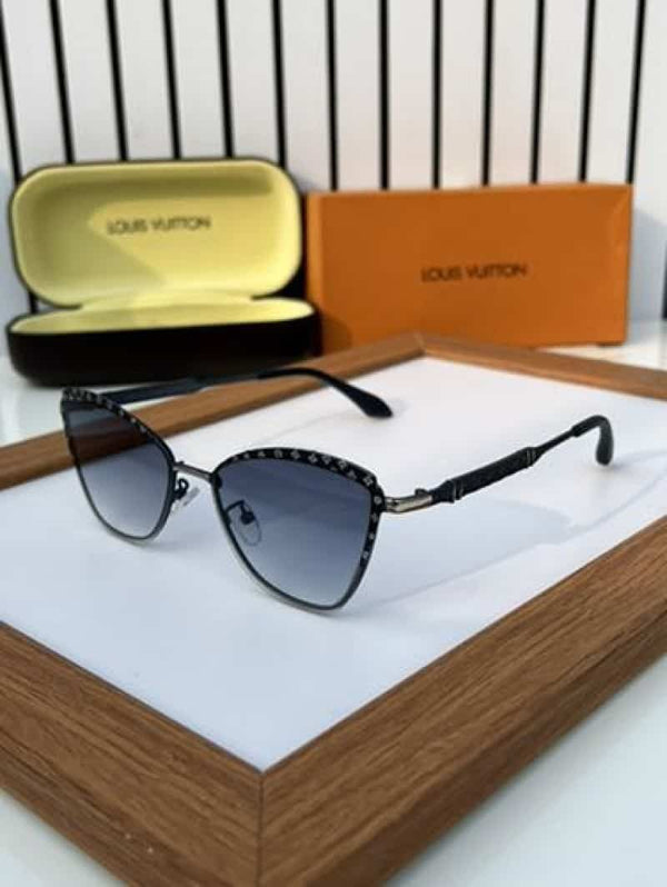 louis vuitton 2596 silver blue