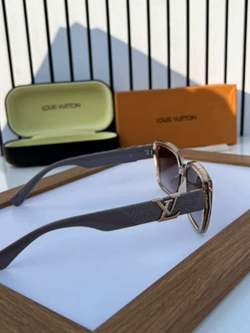 Louis vuitton 5506 peach brown
