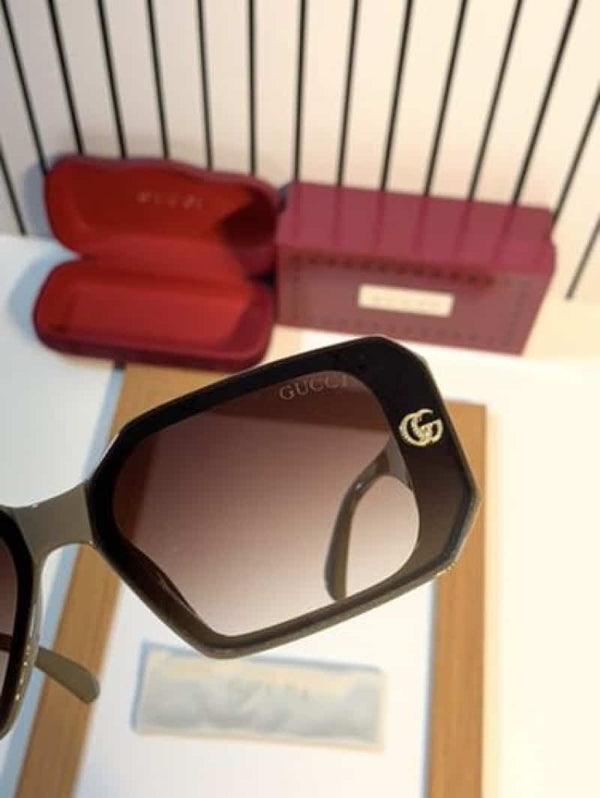 Gucci_1307_brown
