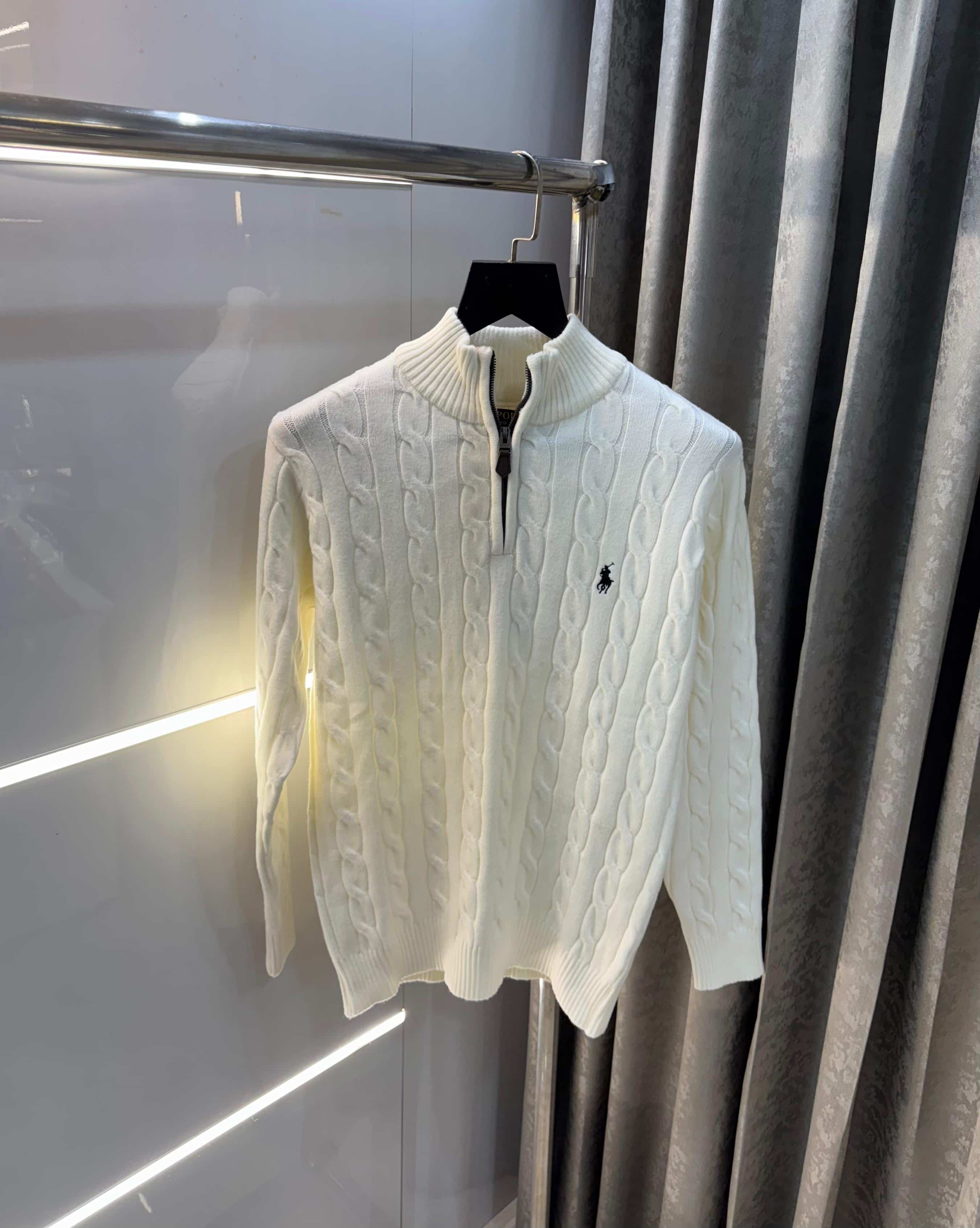 Ralph Laure n White Imported Knitted Pull Over