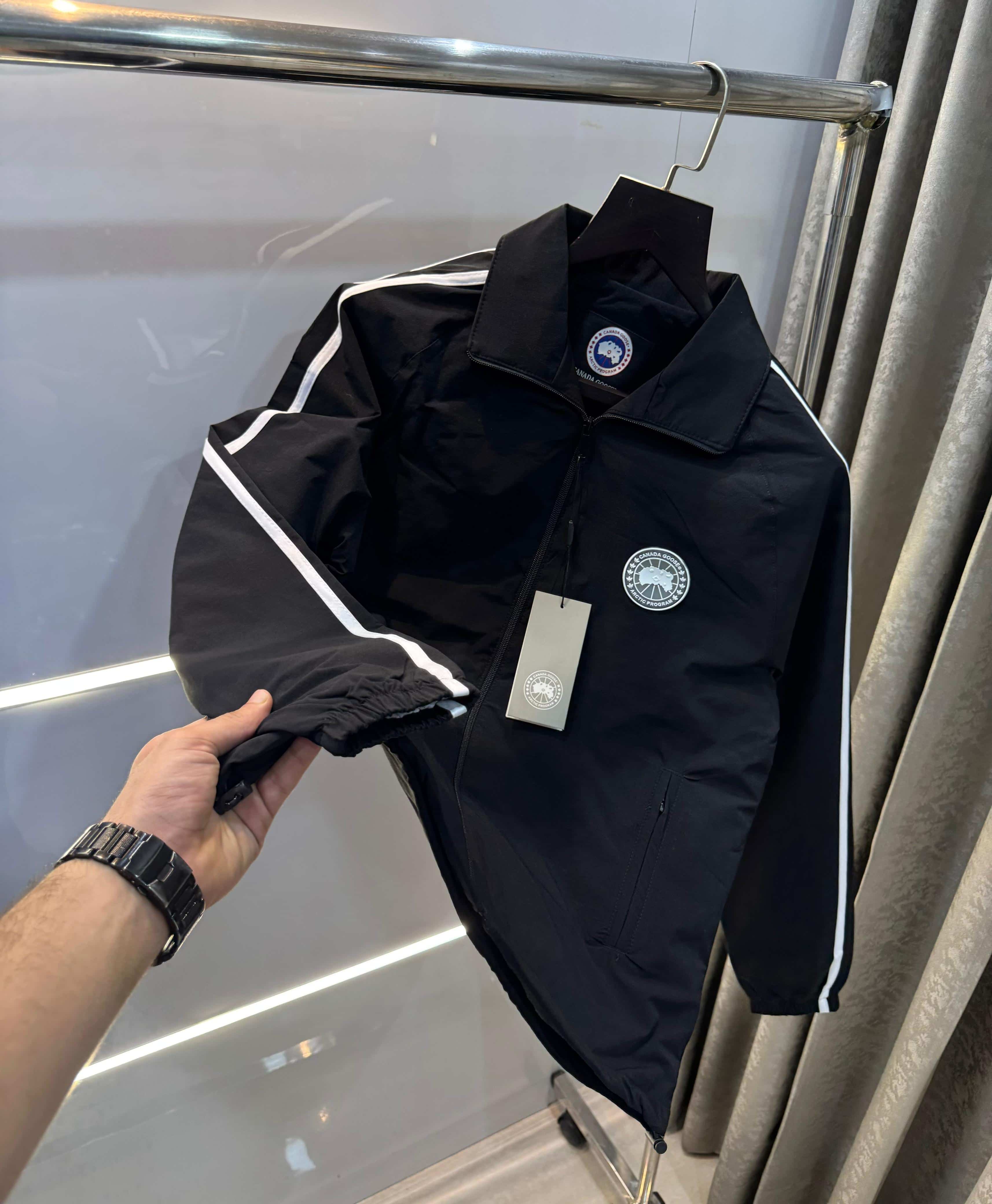 Canad a Goose Black Imported Premium Luxury Jacket Main image