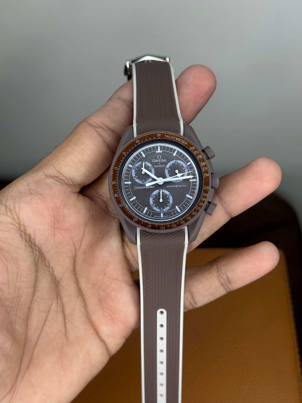 Omeg a x S watch Brown MoonsWatch Edition Quartz Watch