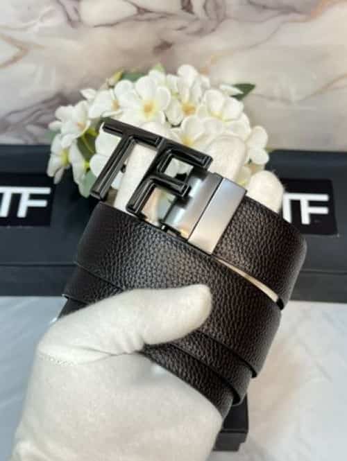TF TOMFoRD PREMIUM QUALITY REVERSIBLE BELT WITH OG BO_X TF-106 Secondary image