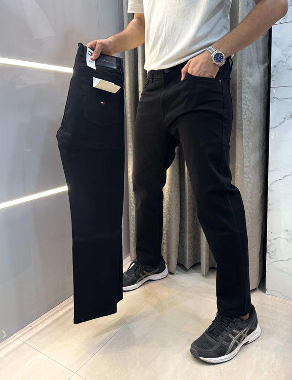 Tomm y Hilfiger Jet Black Classic Premium Denim