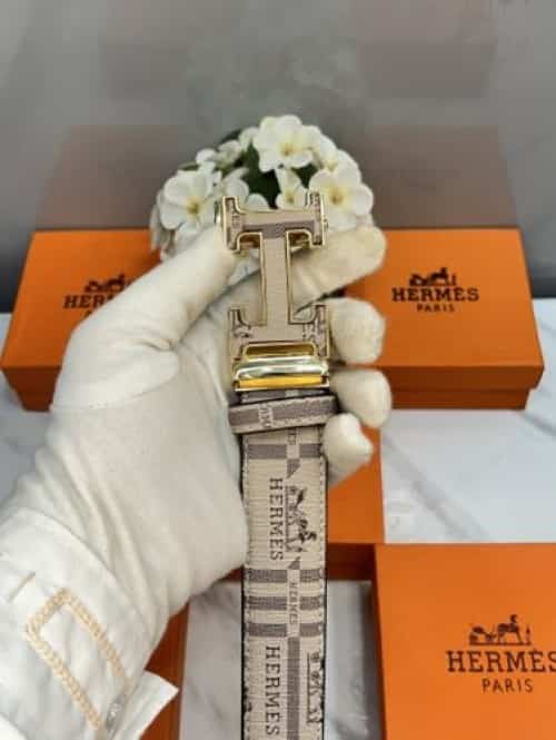 HERME S PREMIUM QUALITY IMPORTED AUTOLOCK BELT WITH OG BOX H-404 Secondary image